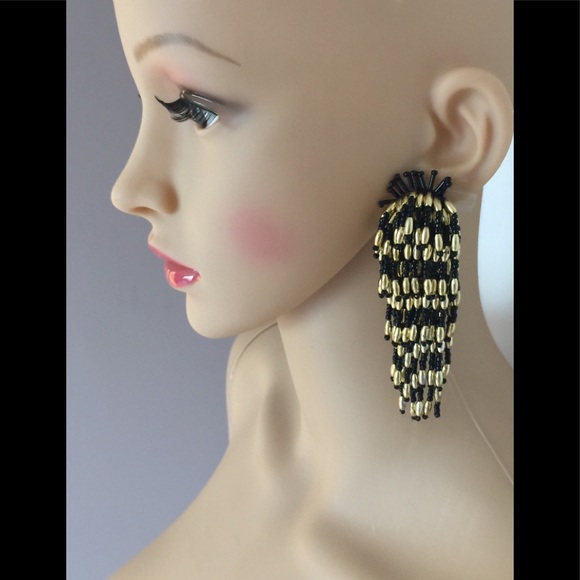Uniqlo Jewelry - Long Drop Dangle Tassel Retro Earrings( Clips)